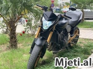 Shitet HONDA HORNET 600cc 2012